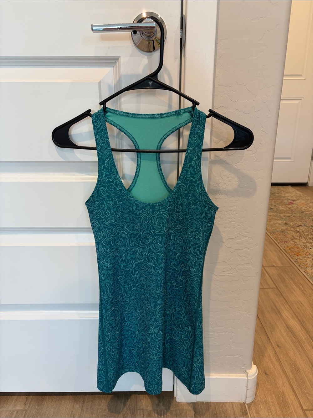 LULULEMON | Teal Paisley Racerback Tank
